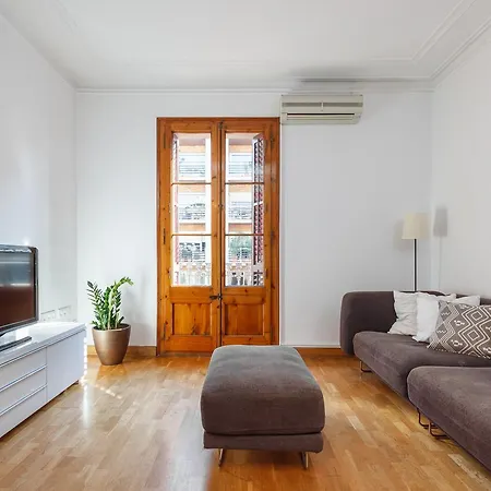 Flateli Aribau-2